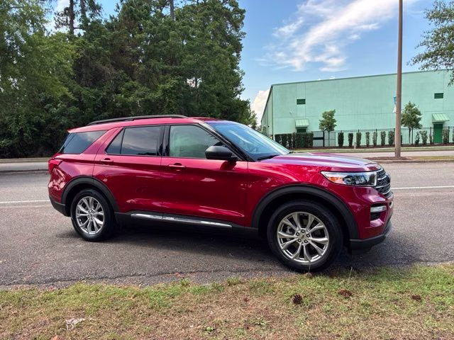 2020 Red Metallic Ford Explorer XLT RWD SUV