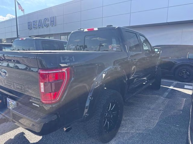 2022 Black Metallic Ford F-150 XLT 4X4 Truck