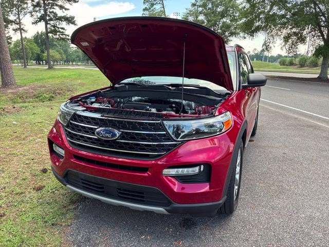 2020 Red Metallic Ford Explorer XLT RWD SUV