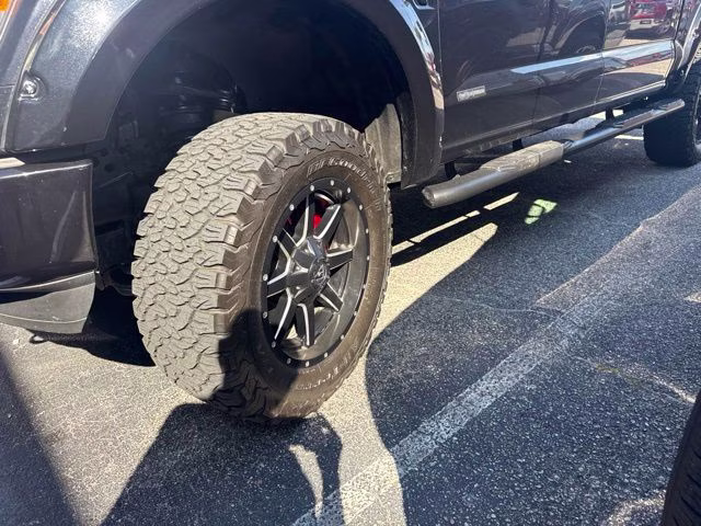 2022 Black Metallic Ford F-150 XLT 4X4 Truck