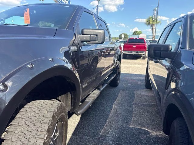 2022 Black Metallic Ford F-150 XLT 4X4 Truck