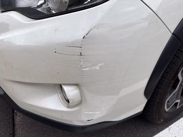 2015 Crystal White Pearl Subaru XV Crosstrek 2.0i Premium AWD SUV