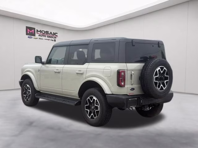 2025 Desert Sand Ford Bronco Outer Banks 4X4 SUV