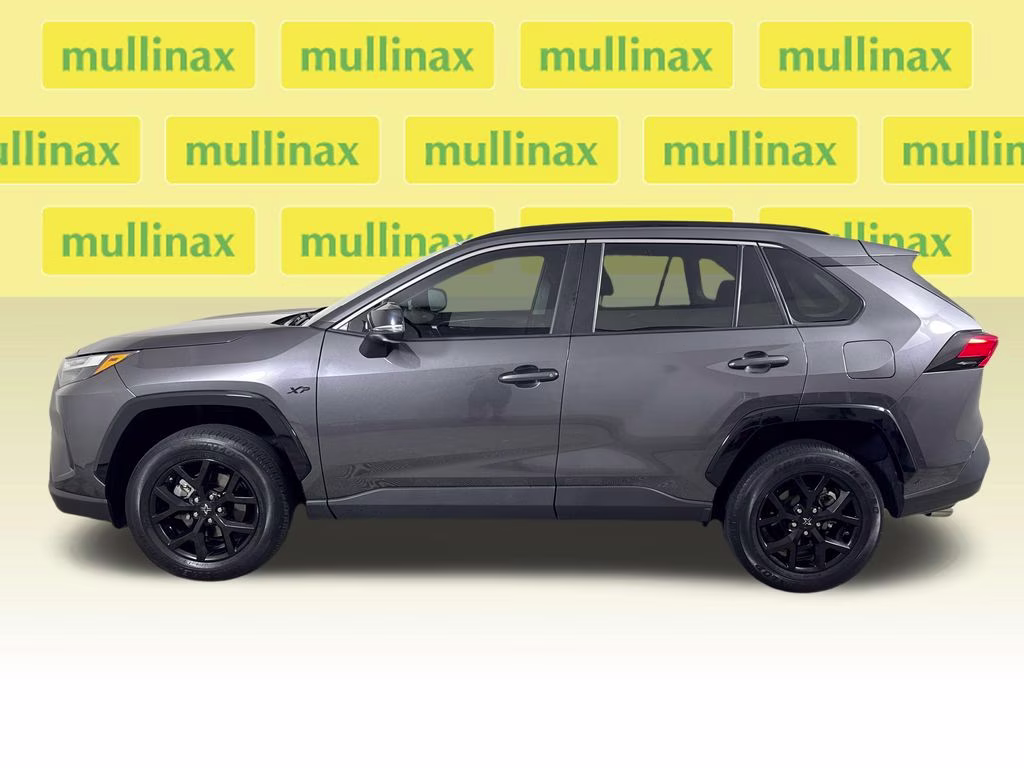 2022 Lunar Rock Toyota RAV4 XLE FWD SUV