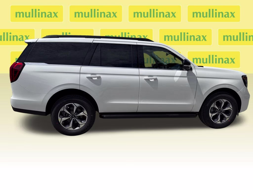 2027 Star White Metallic Tri-Coat Ford Expedition Active RWD SUV