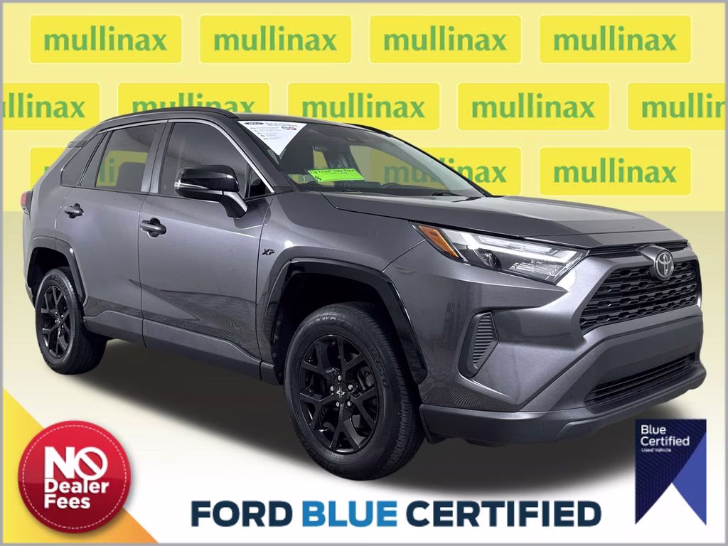 2022 Lunar Rock Toyota RAV4 XLE FWD SUV