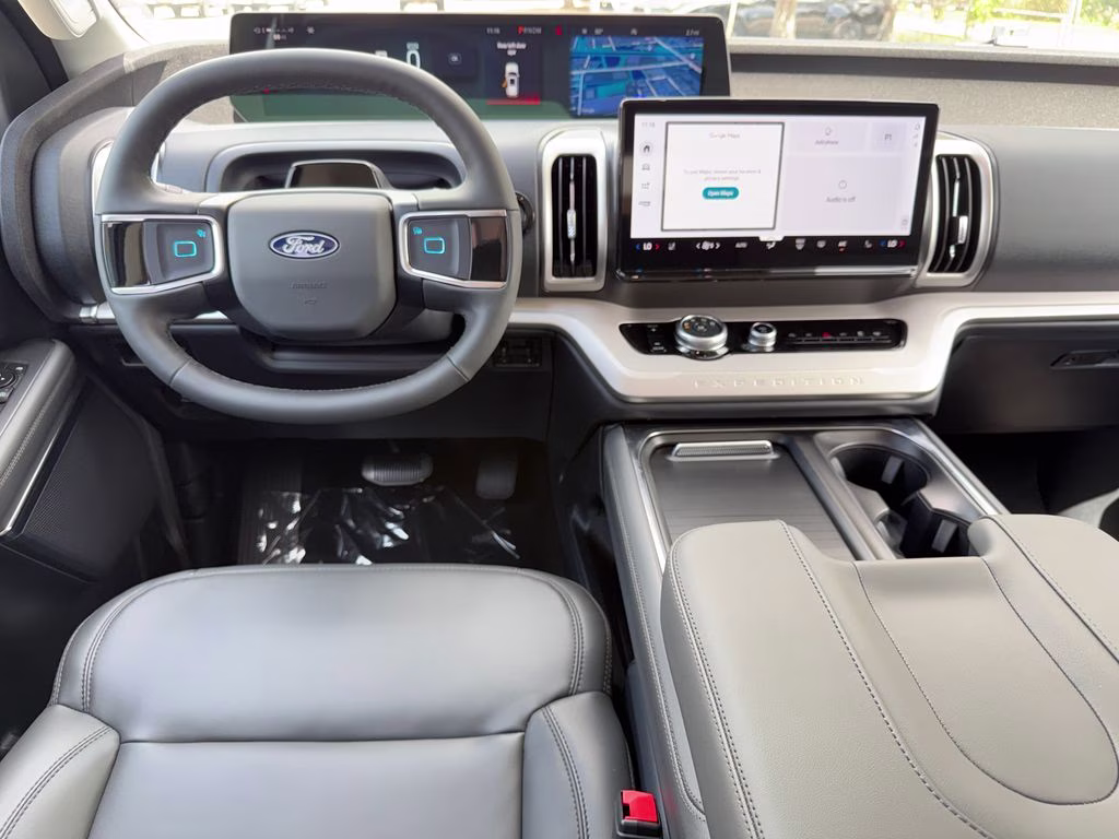 2027 Star White Metallic Tri-Coat Ford Expedition Active RWD SUV