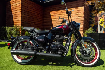 2026 RAVE RED Royal Enfield GOAN CLASSIC 350