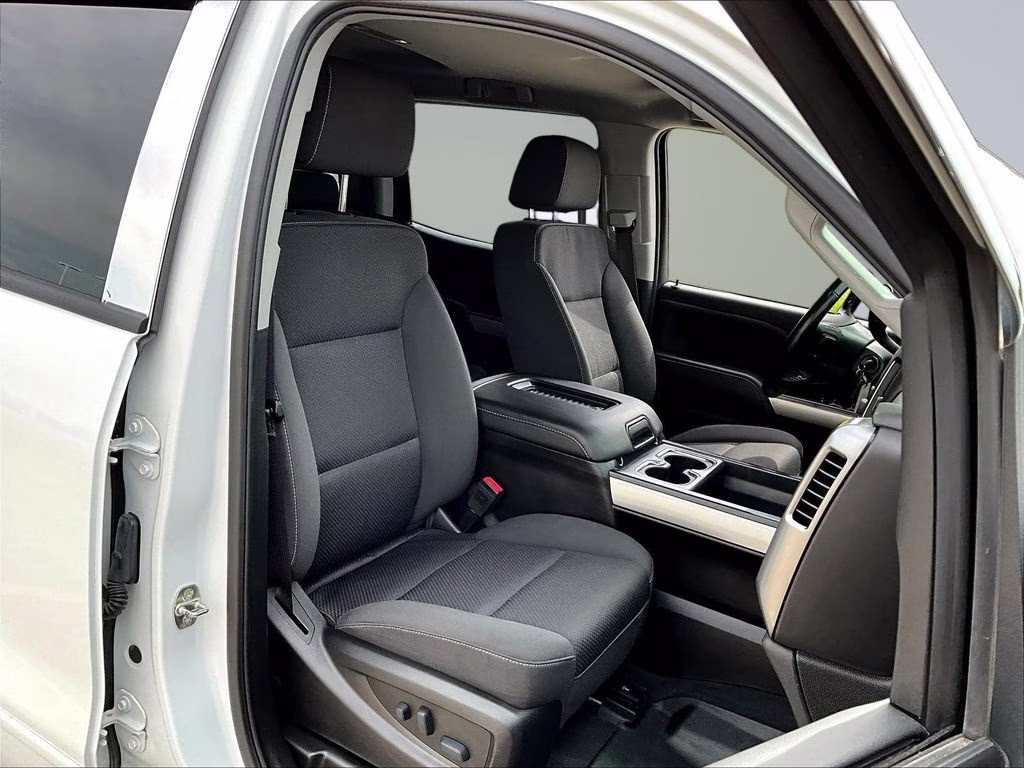 2019 Summit White Chevrolet Silverado 2500HD LT 4X4 Truck