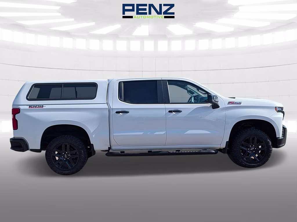 2021 Summit White Chevrolet Silverado 1500 LT Trail Boss 4X4 Truck