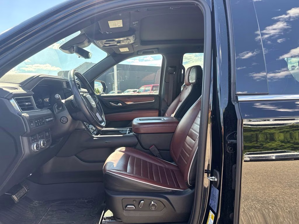 2023 Onyx Black GMC Yukon Denali Ultimate 4X4 SUV