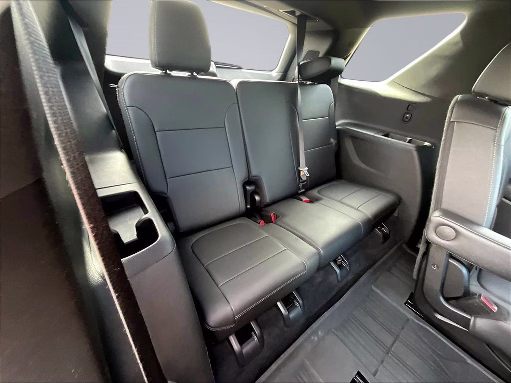 2023 Mosaic Black Metallic Chevrolet Traverse LT Leather AWD SUV