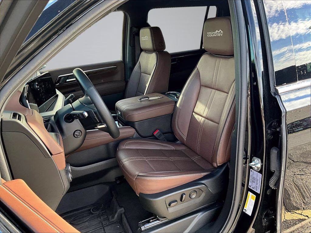 2025 Black Chevrolet Suburban High Country 4X4 SUV