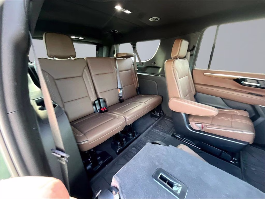 2025 Black Chevrolet Suburban High Country 4X4 SUV