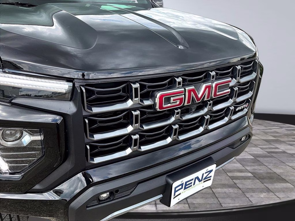 2024 Onyx Black GMC Canyon AT4 4X4 Truck
