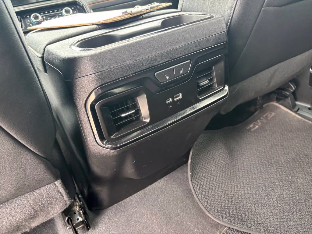 2023 Summit White GMC Sierra 1500 AT4 4X4 Truck