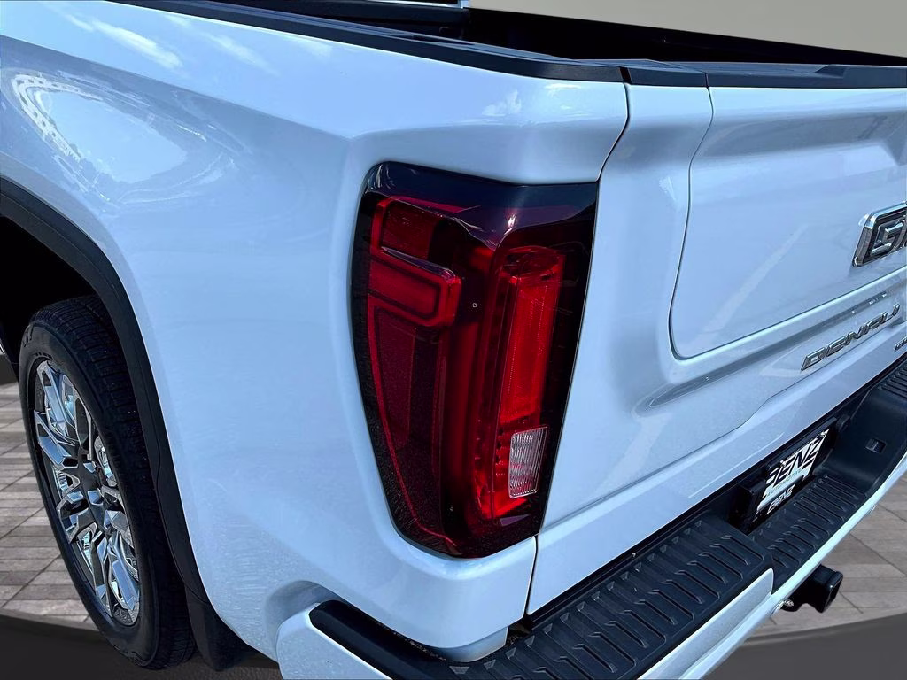 2026 Glacier White Tricoat GMC Sierra 1500 Denali Ultimate 4X4 Truck