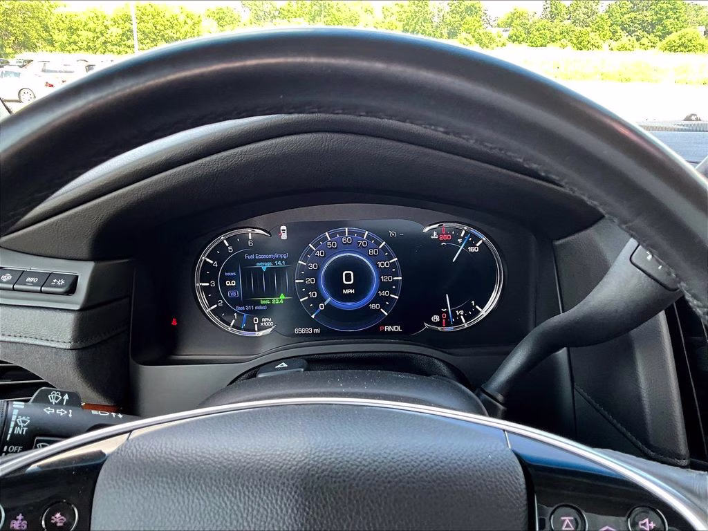 2019 Crystal White Tricoat Cadillac Escalade Luxury 4X4 SUV