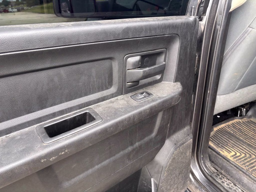2018 Granite Crystal Metallic Clearcoat Ram 2500 Tradesman 4X4 Truck