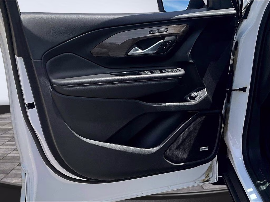 2022 White Frost Tricoat GMC Terrain Denali AWD SUV