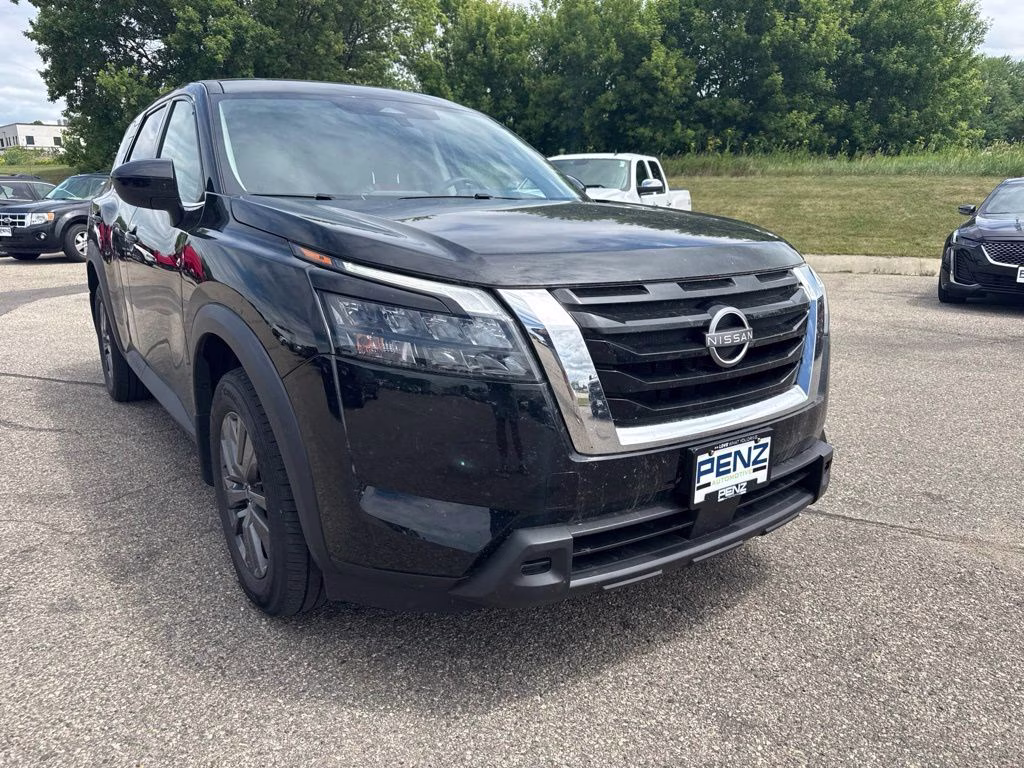 2023 Super Black Nissan Pathfinder S 4X4 SUV