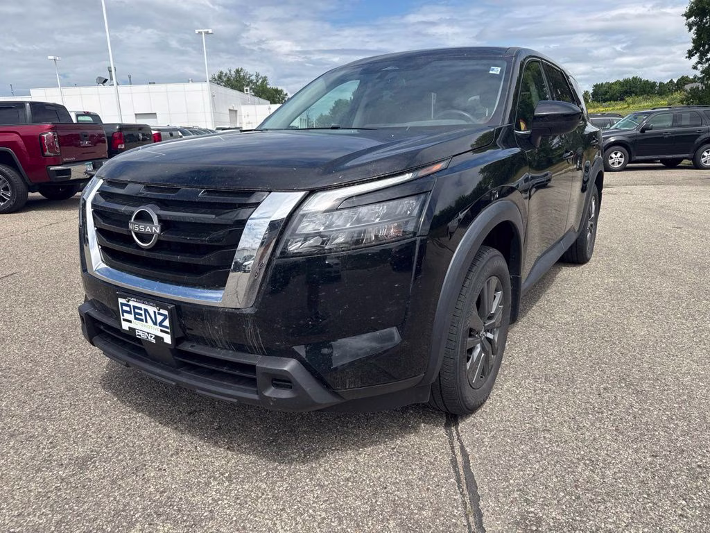 2023 Super Black Nissan Pathfinder S 4X4 SUV