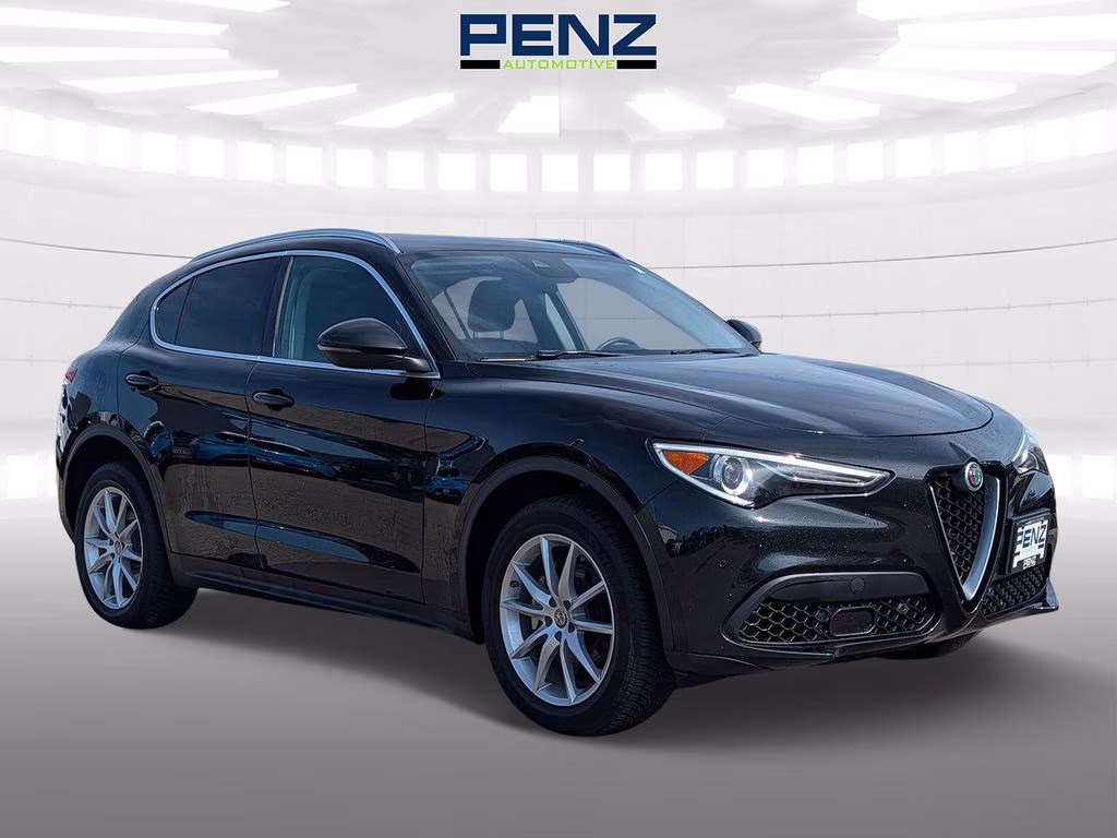 2018 Vulcano Black Metallic Alfa Romeo Stelvio Ti AWD SUV