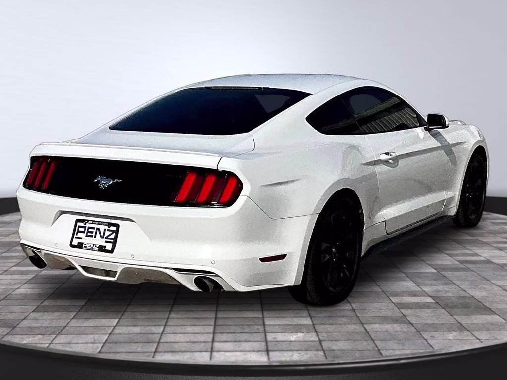 2016 Oxford White Ford Mustang EcoBoost RWD Coupe