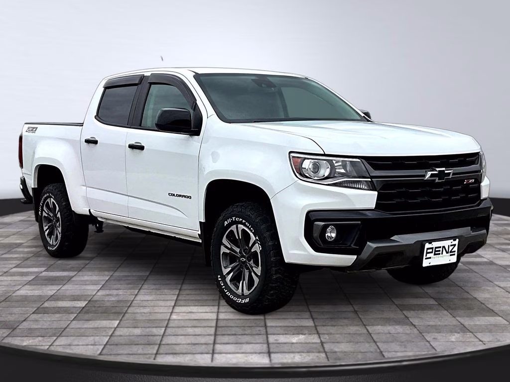 2022 Summit White Chevrolet Colorado Z71 4X4 Truck