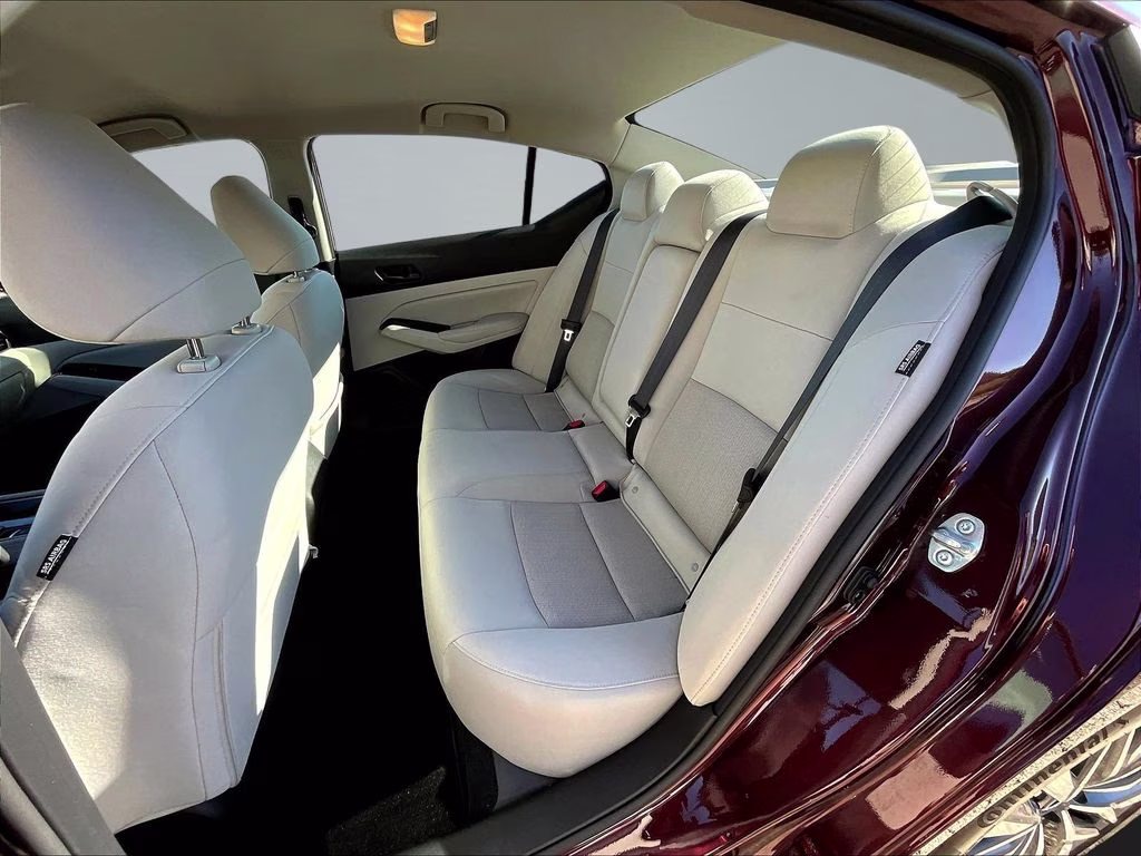 2023 Garnet Pearl Metallic Nissan Altima 2.5 SV AWD Sedan