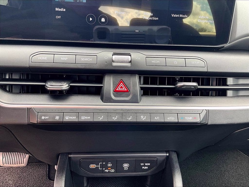 2025 Interstellar Gray Kia K4 LXS FWD Sedan