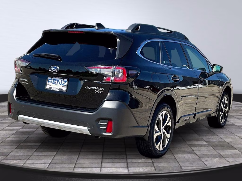 2022 Crystal Black Silica Subaru Outback Limited XT AWD SUV