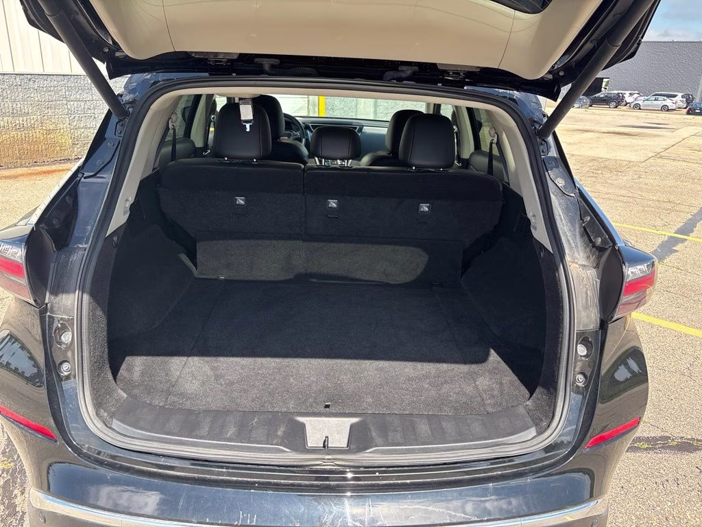 2024 Black Nissan Murano SL AWD SUV