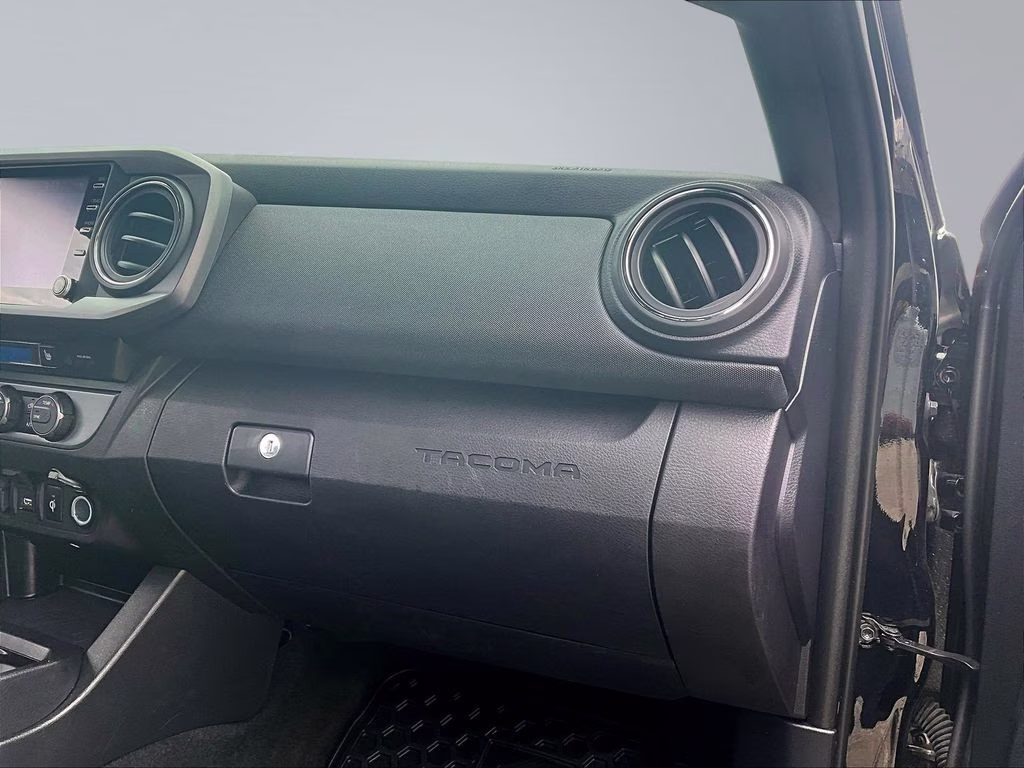 2020 Midnight Black Metallic Toyota Tacoma SR5 4X4 Truck