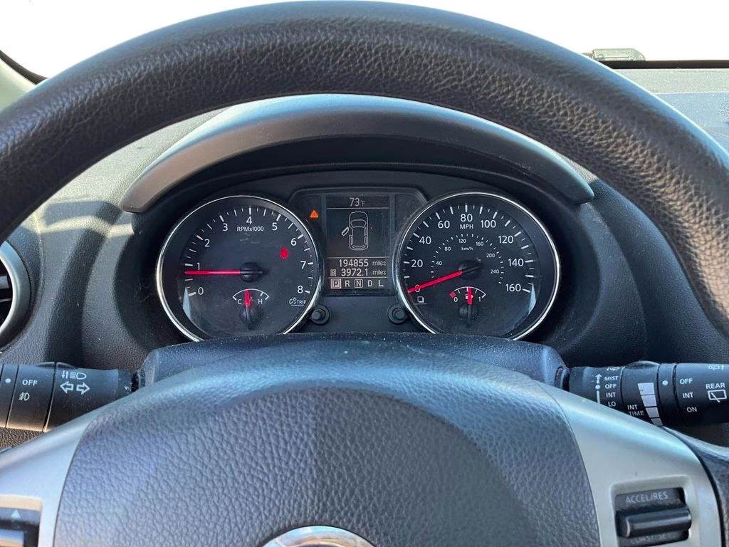 2011 Platinum Graphite Nissan Rogue SV AWD SUV