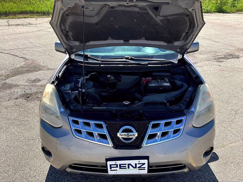 2011 Platinum Graphite Nissan Rogue SV AWD SUV