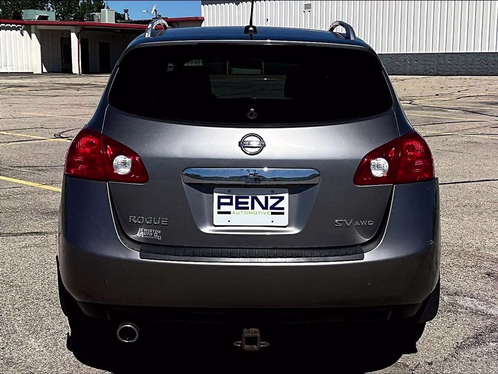 2011 Platinum Graphite Nissan Rogue SV AWD SUV