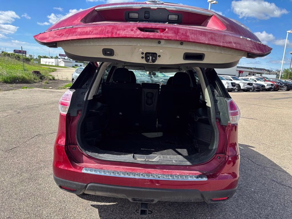 2015 Cayenne Red Nissan Rogue SV AWD SUV