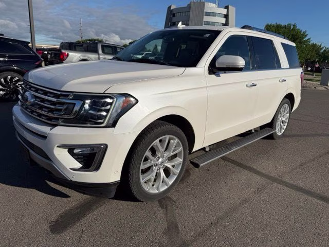 2018 White Platinum Metallic Tri-Coat Ford Expedition Limited 4X4 SUV