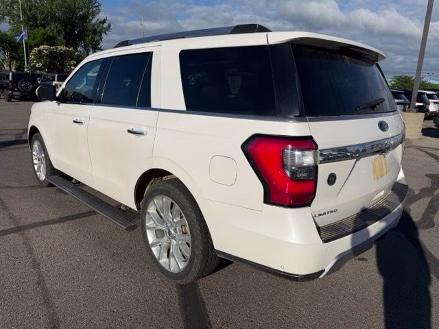 2018 White Platinum Metallic Tri-Coat Ford Expedition Limited 4X4 SUV