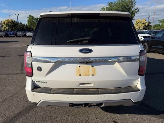 2018 White Platinum Metallic Tri-Coat Ford Expedition Limited 4X4 SUV