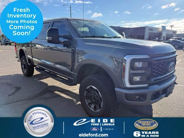 2024 Carbonized Gray Metallic Ford Super Duty F-250 SRW Lariat 4X4 Truck