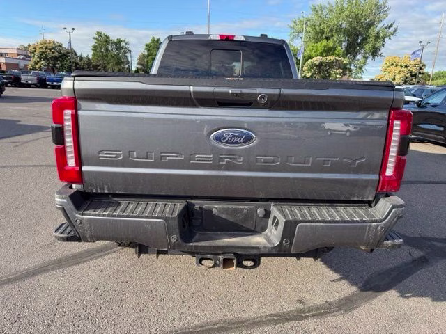 2024 Carbonized Gray Metallic Ford Super Duty F-250 SRW Lariat 4X4 Truck
