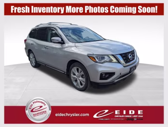 2018 Brilliant Silver Metallic Nissan Pathfinder SL 4X4 SUV