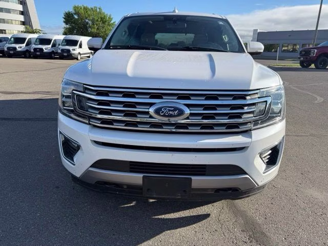 2018 White Platinum Metallic Tri-Coat Ford Expedition Limited 4X4 SUV