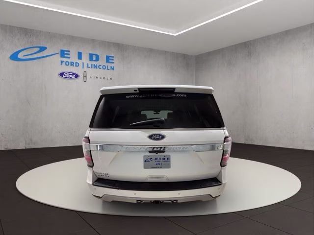 2018 White Platinum Metallic Tri-Coat Ford Expedition Limited 4X4 SUV