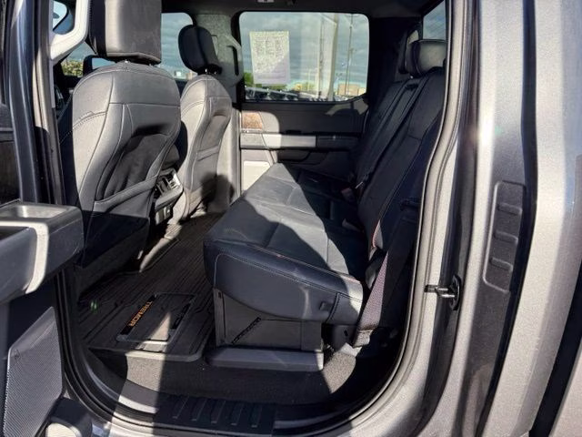 2024 Carbonized Gray Metallic Ford Super Duty F-250 SRW Lariat 4X4 Truck