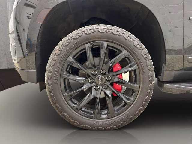 2023 Onyx Black GMC Yukon SLT 4X4 SUV