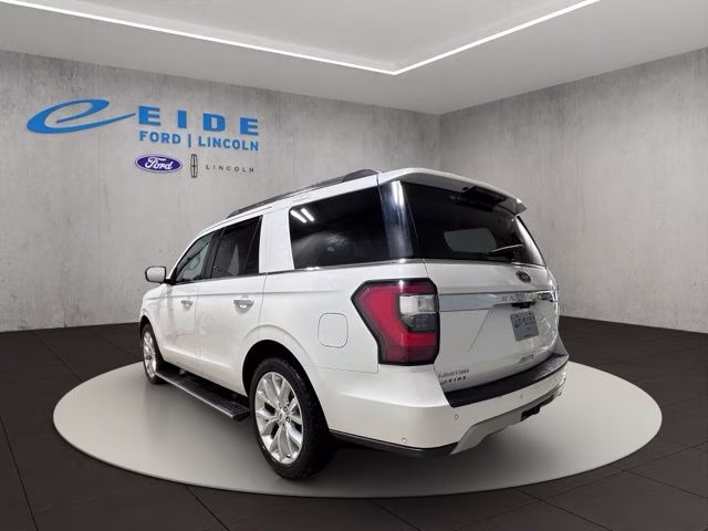 2018 White Platinum Metallic Tri-Coat Ford Expedition Limited 4X4 SUV