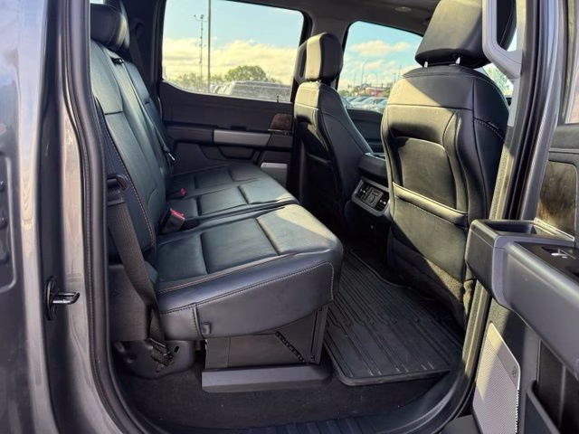 2024 Carbonized Gray Metallic Ford Super Duty F-250 SRW Lariat 4X4 Truck